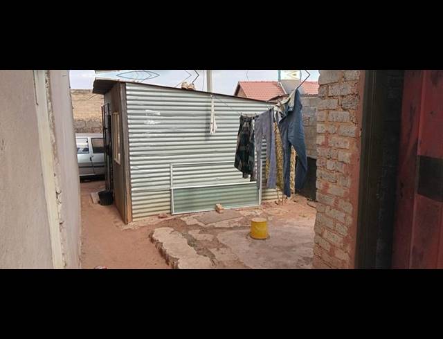 2 BEDROOM HOUSE FOR SALE IN THULANI